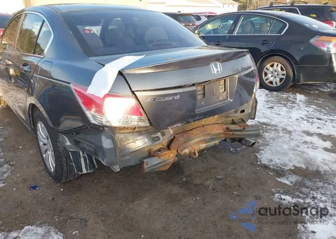 2010 Honda Accord 2.4 Lx z USA, uszkodzony, nr VIN 1HGCP2F32AA019331